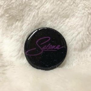 Selena Popsocket